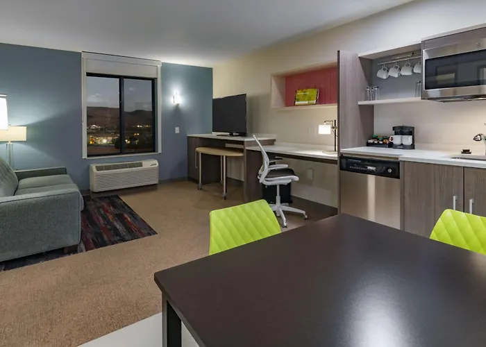 Home2 By Hilton 3* Kingman