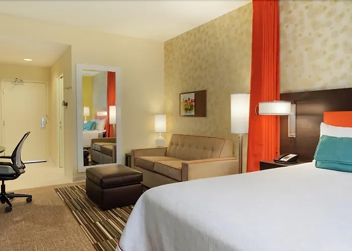 Hotel Home2 By Hilton Kingman