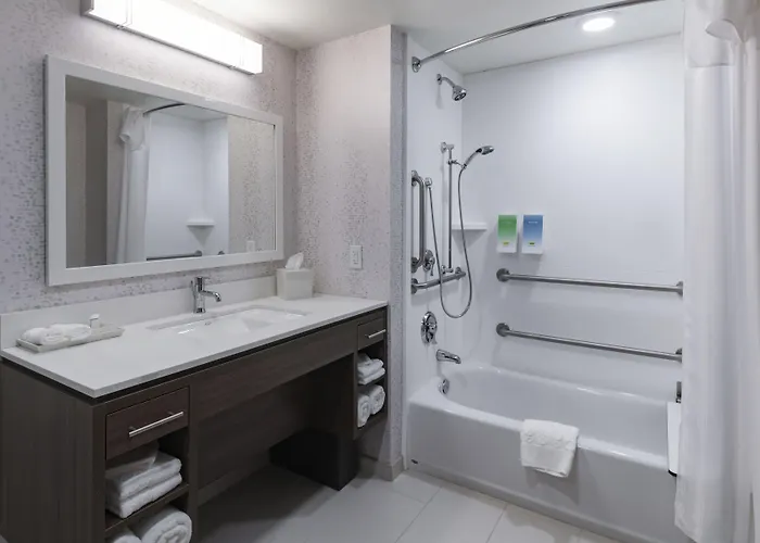 Home2 By Hilton 3* Kingman