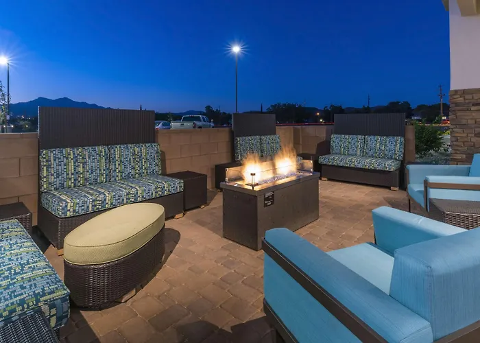Home2 By Hilton 3* Kingman
