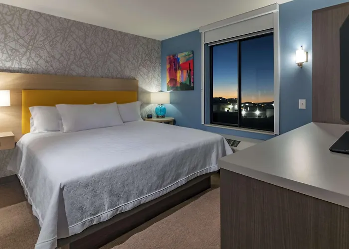 Hotel Home2 By Hilton